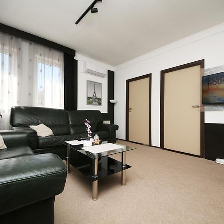 Citadela Suites - Free Parking Сараєво Екстер'єр фото