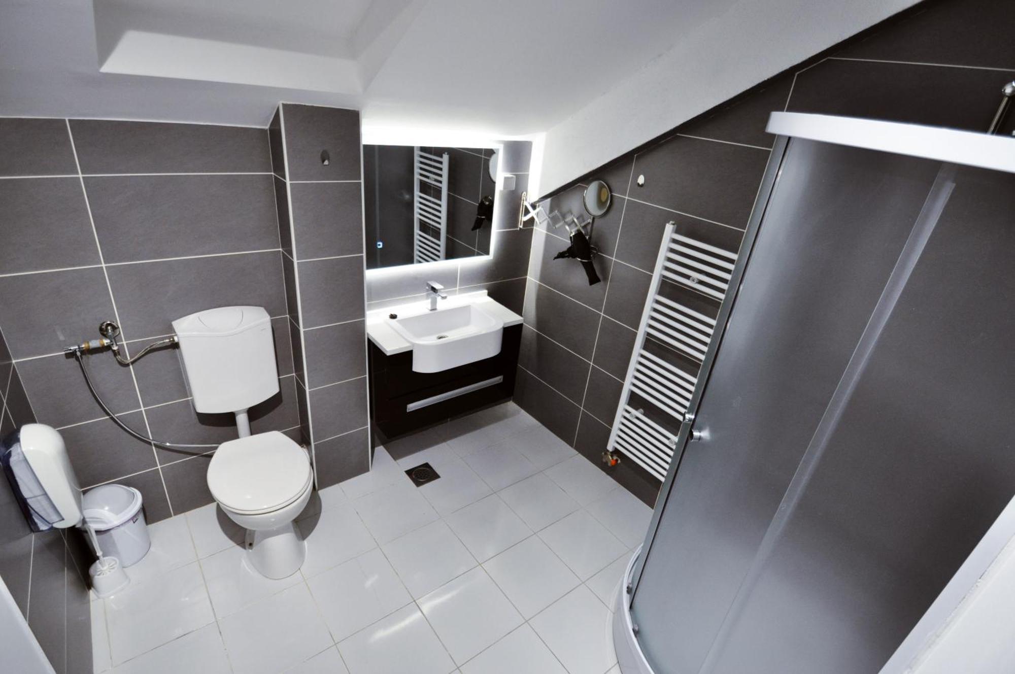 Citadela Suites - Free Parking Сараєво Екстер'єр фото